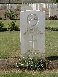 Heliopolis War Cemetery - Bennett, Harry